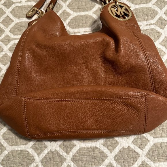 Michael Kors Fulton Leather Shoulder Bag - Picture 3 of 4